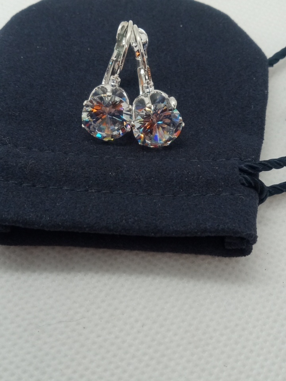 LARGE ZIRCONIA EARRINGS - Picture 5 of 9